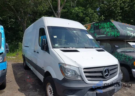 2016 Mercedes-Benz Sprinter 2500 High Roof z USA, uszkodzony, nr VIN WD3PE8DD4GP248761